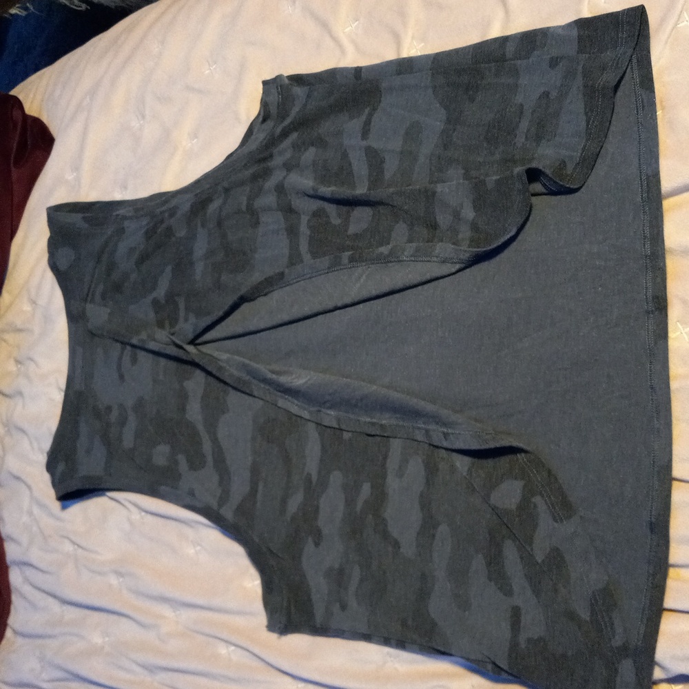 Tank top - Picture 3 of 4